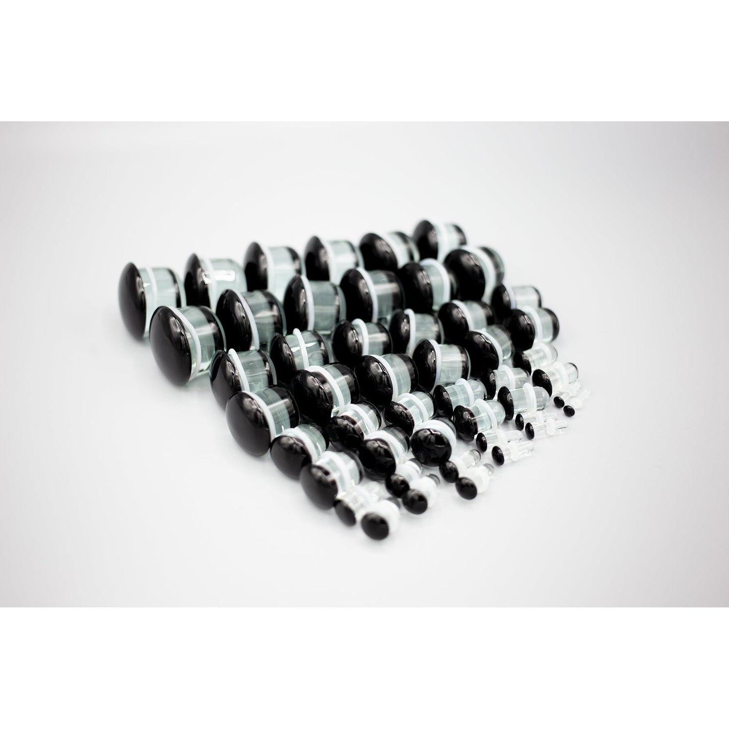 Glass Single Flared Plug Pair, Black: 2mm to 25mm for Dead Stretching or Daily Wear - 70 Knots